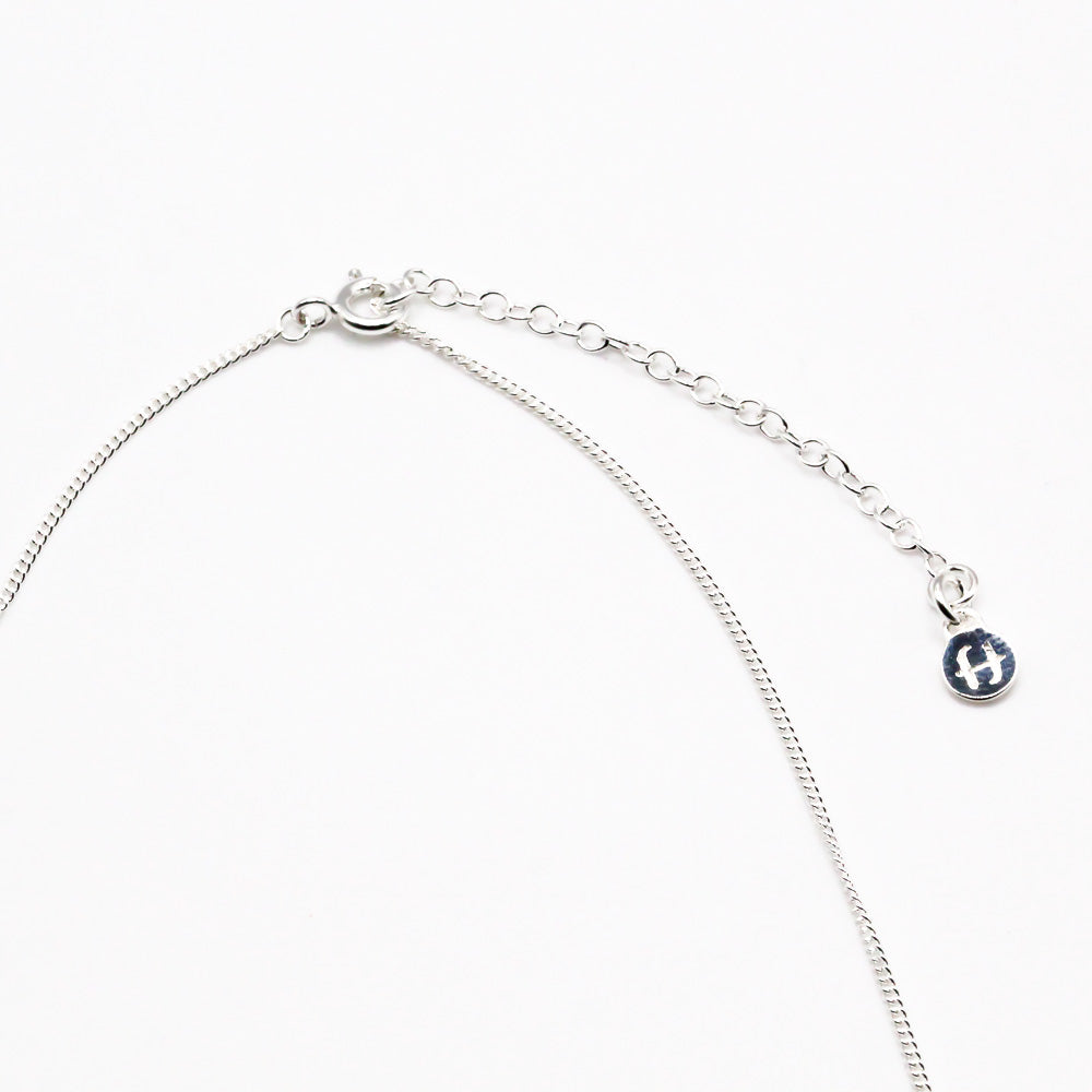 Halskette aus recyceltem Silber