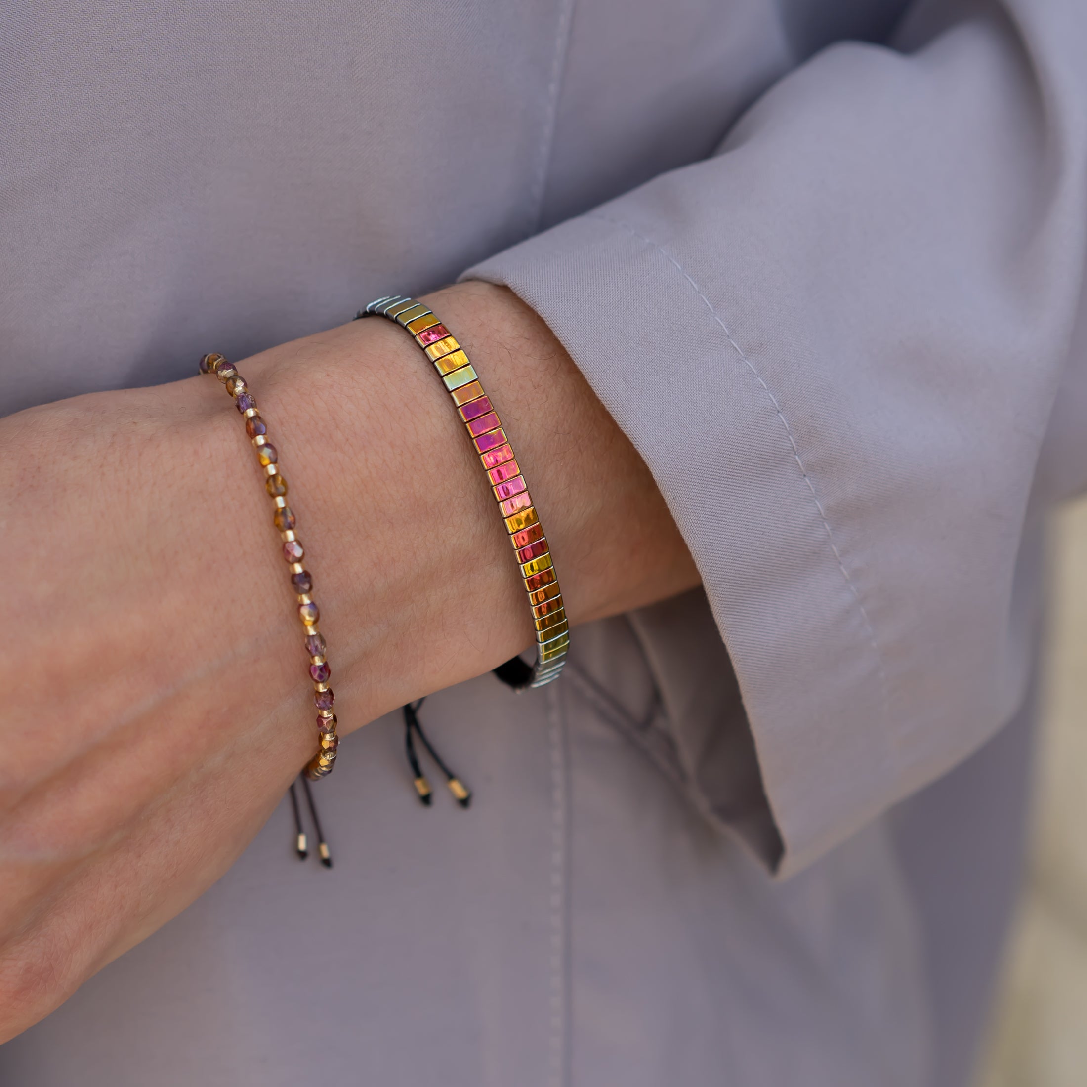 schimmerndes perlenarmband pink